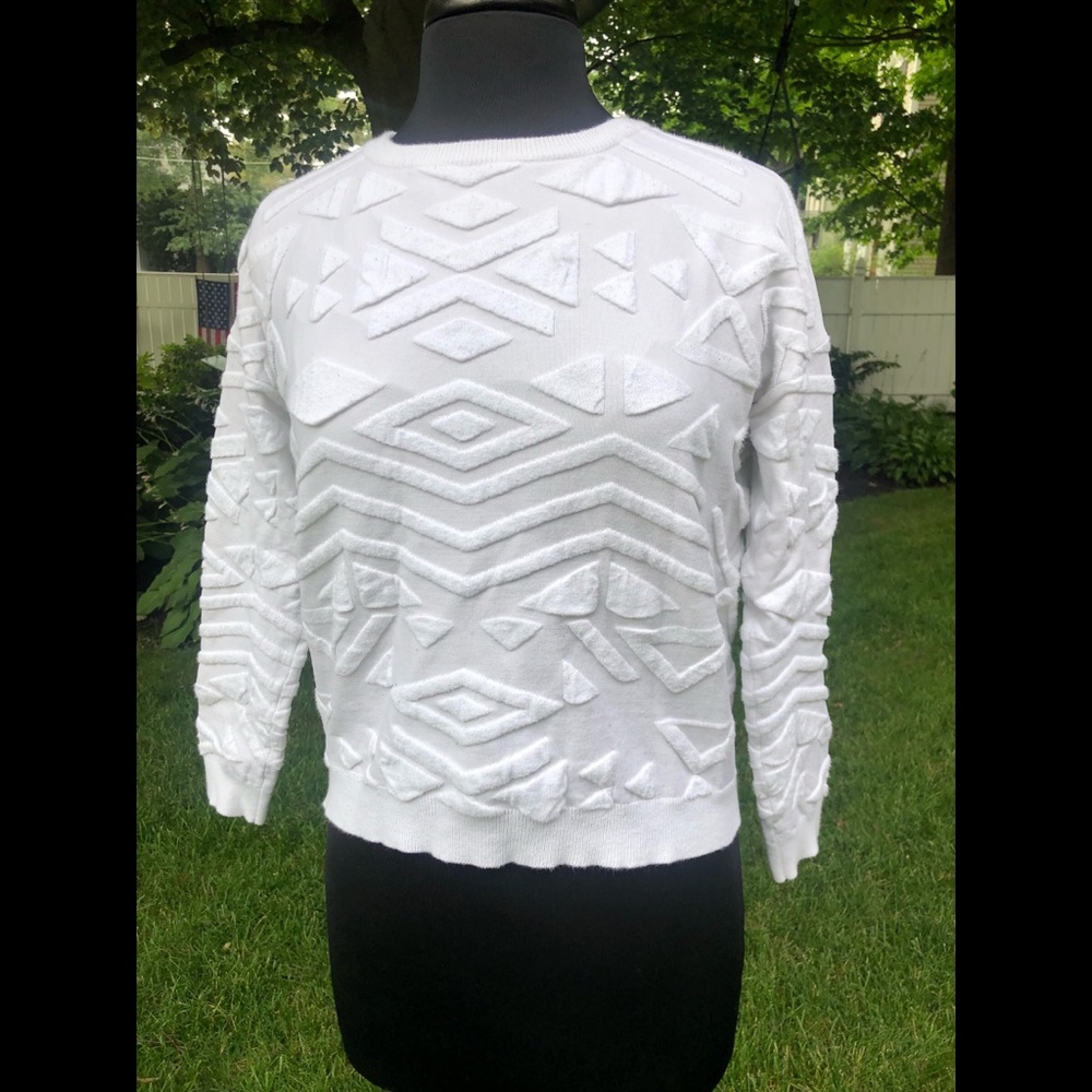 Aztec 90’s look patterned white sweater